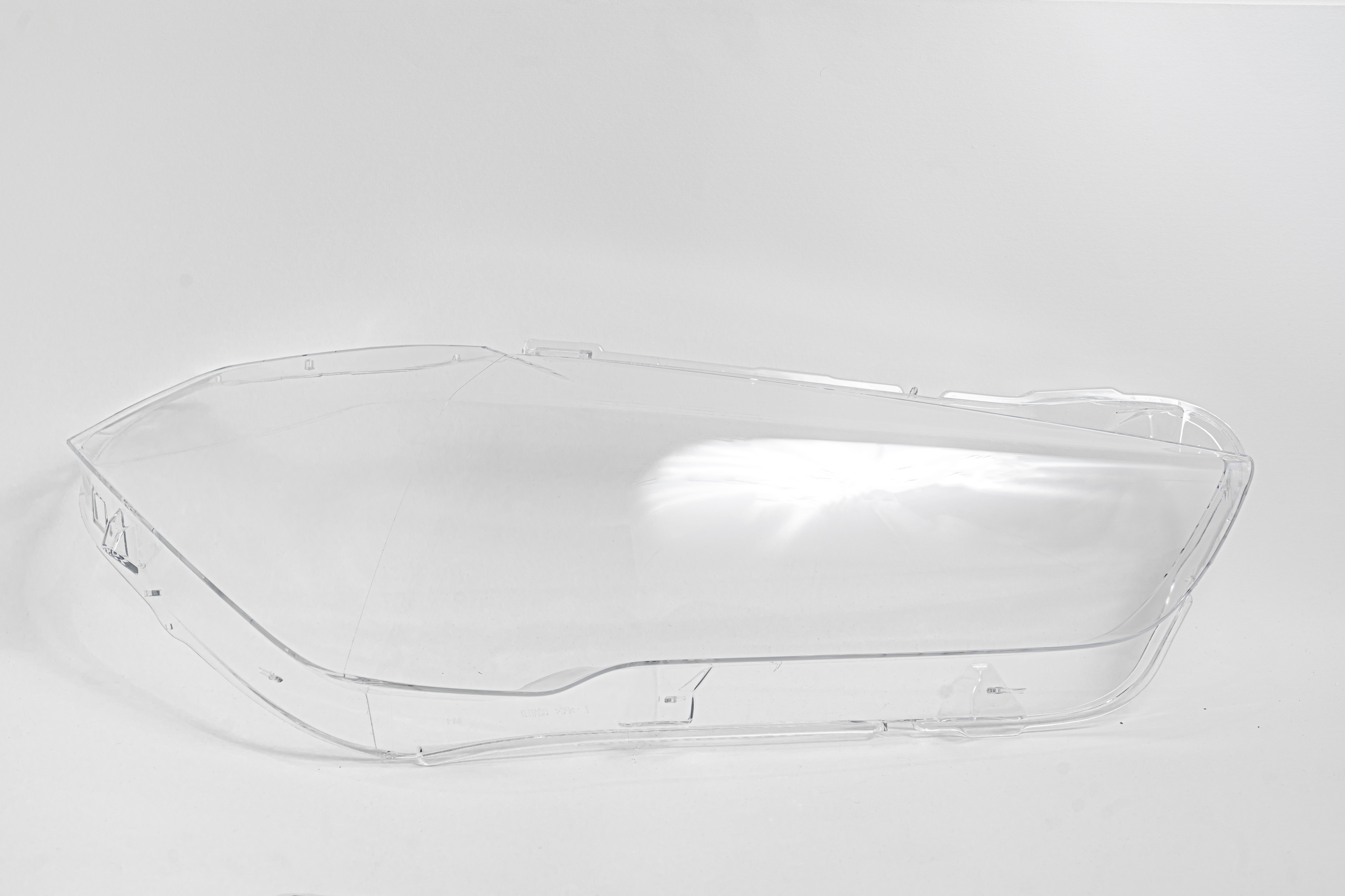 BMW X1 F48 F49 2015–2019 dešinės pusės žibinto stiklas - Image 4